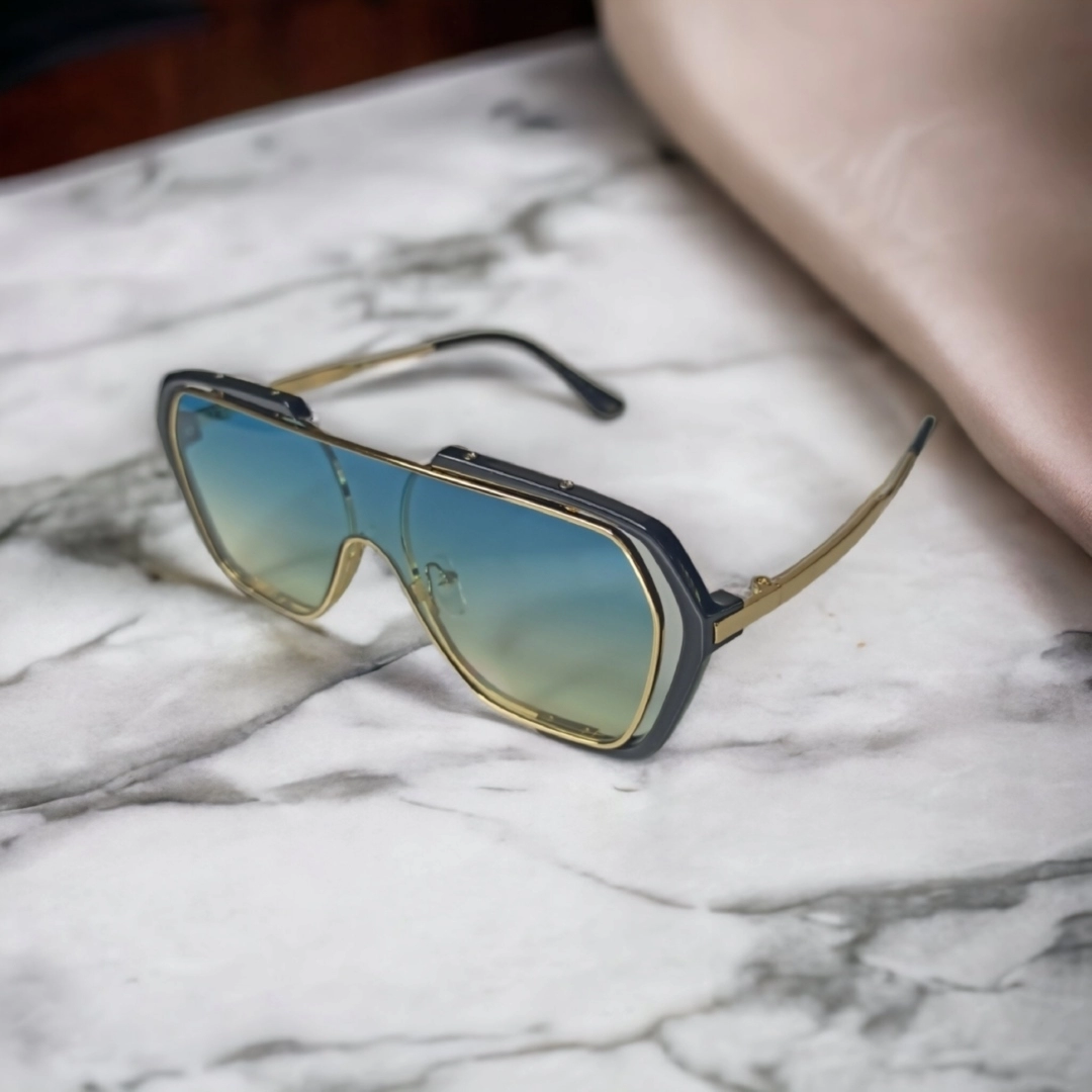 Mavi Cam, Gold Detay Çerçeveli Techno-Style Gözlük